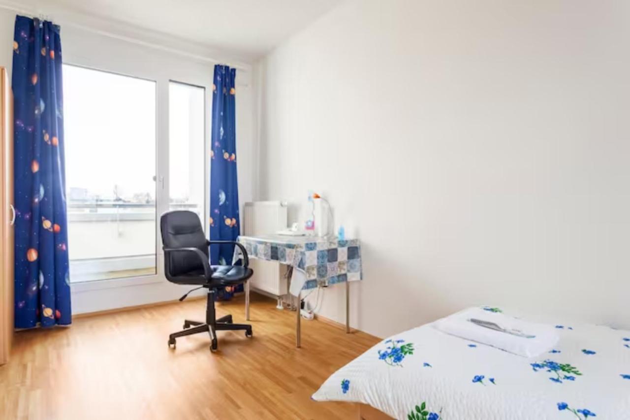 Privatzimmer Mit Balkon-Richtung Messe Hannover Bagian luar foto